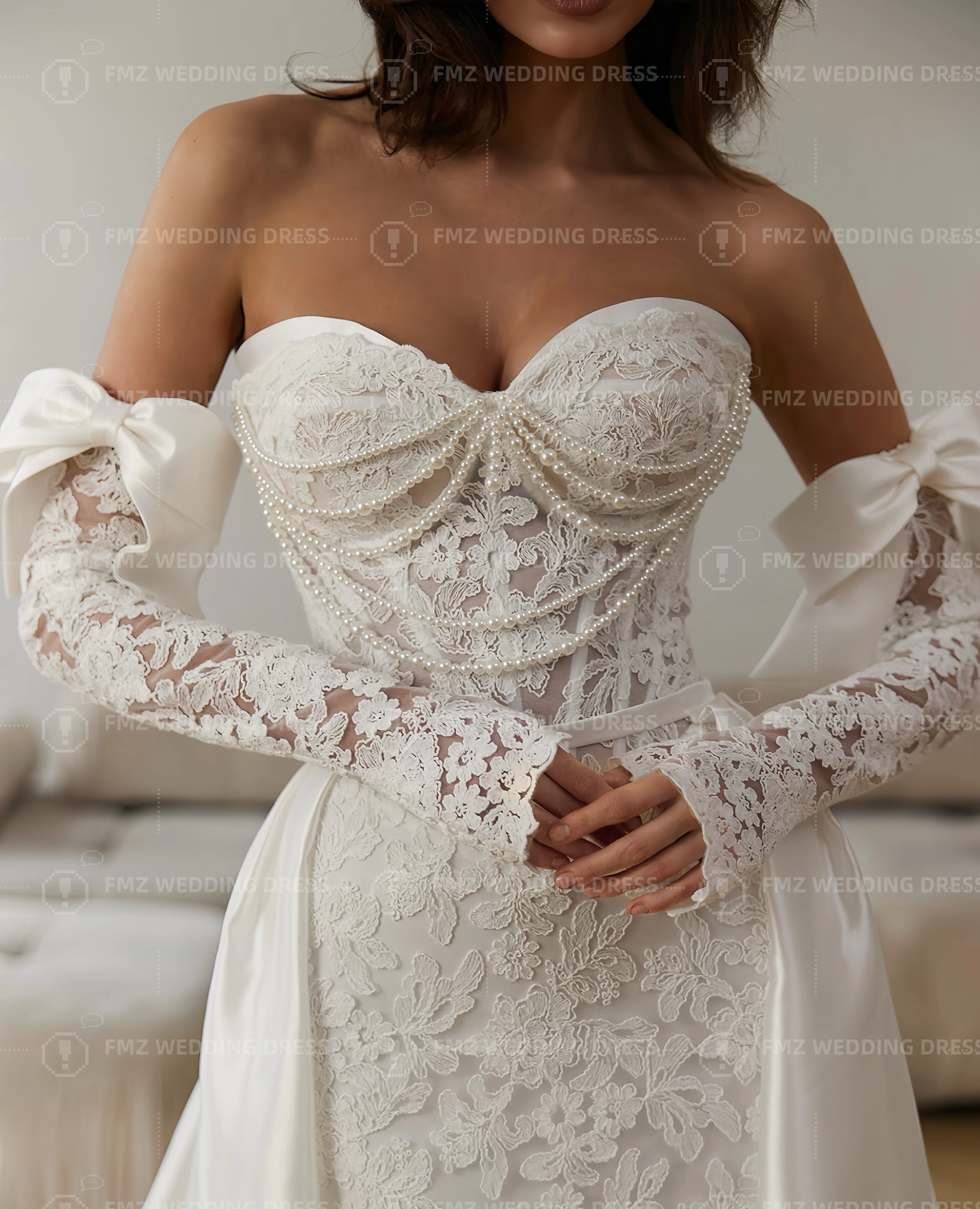 فستان زفاف أنيق بياقة حلوة وأكمام طويلة على شكل حرف a من الدانتيل فستان زفاف أنيق من فيستدوس دي نوفيا أماندا نوفيا أماندا نوفيا رسمي