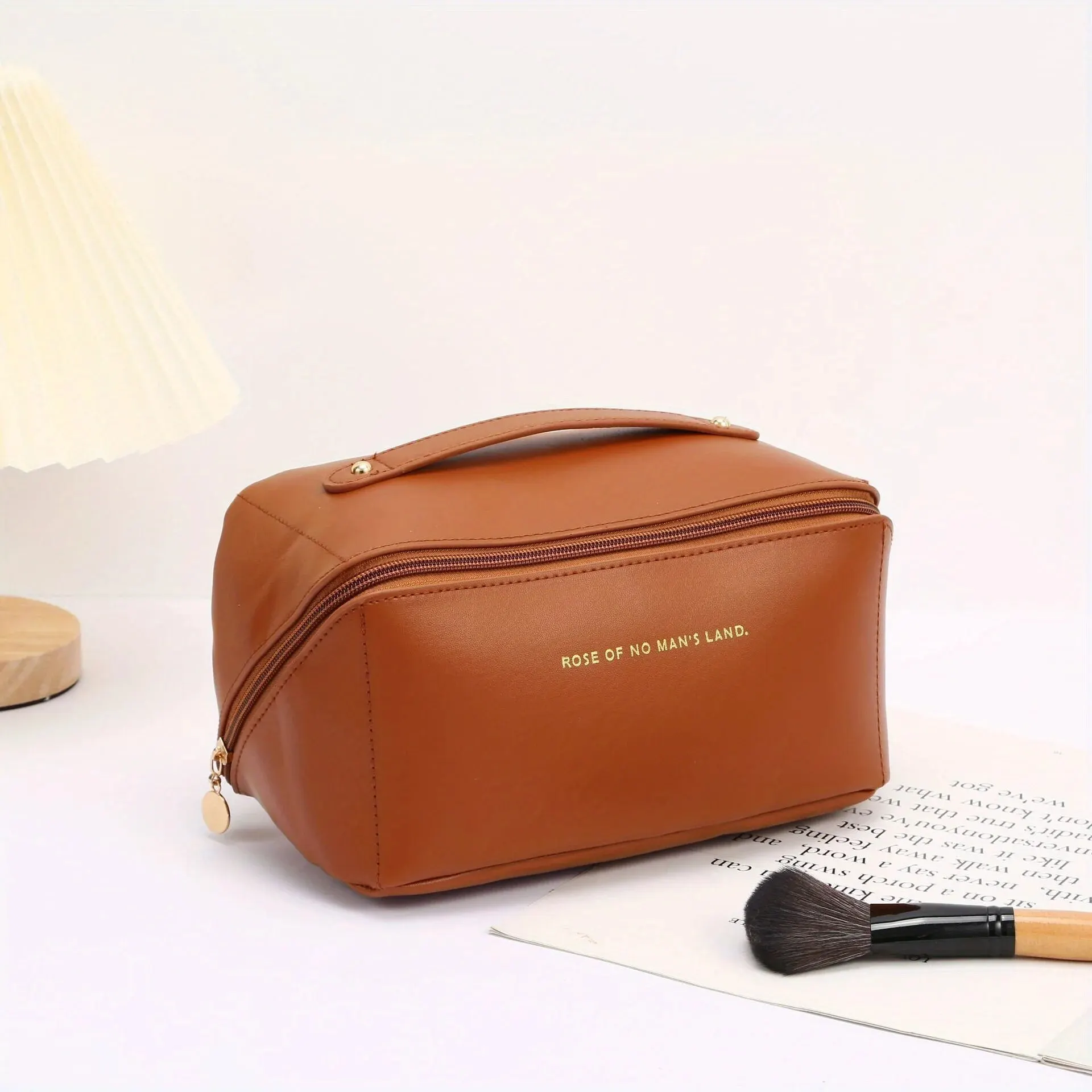 Borsa cosmetica da viaggio portatile borsa cosmetica in pelle Pu di grande capacità borsa da bagno per donna Kit da toilette multifunzionale