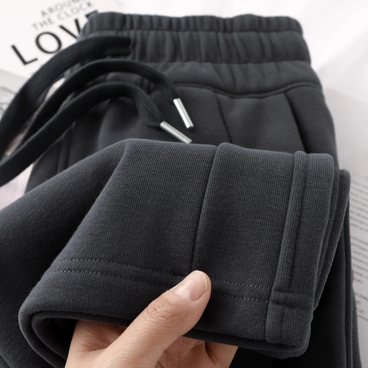 

Charcoal Grey Thickened Skinny Banana Pants Women's High Waist Drapey Slimming Casual Sports Straight Leg Sweatpants