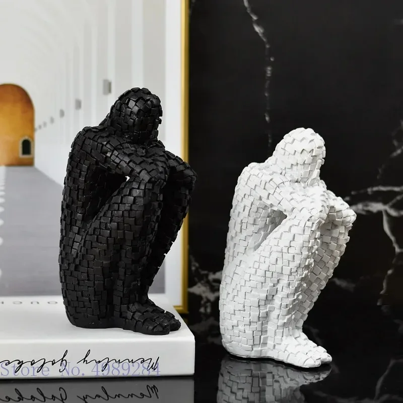 Resin Abstract Figure Statue Mosaic Character Model Sculpture Geometry Uneven Tuck Thinker Golden Man Resin Crafts Ornaments