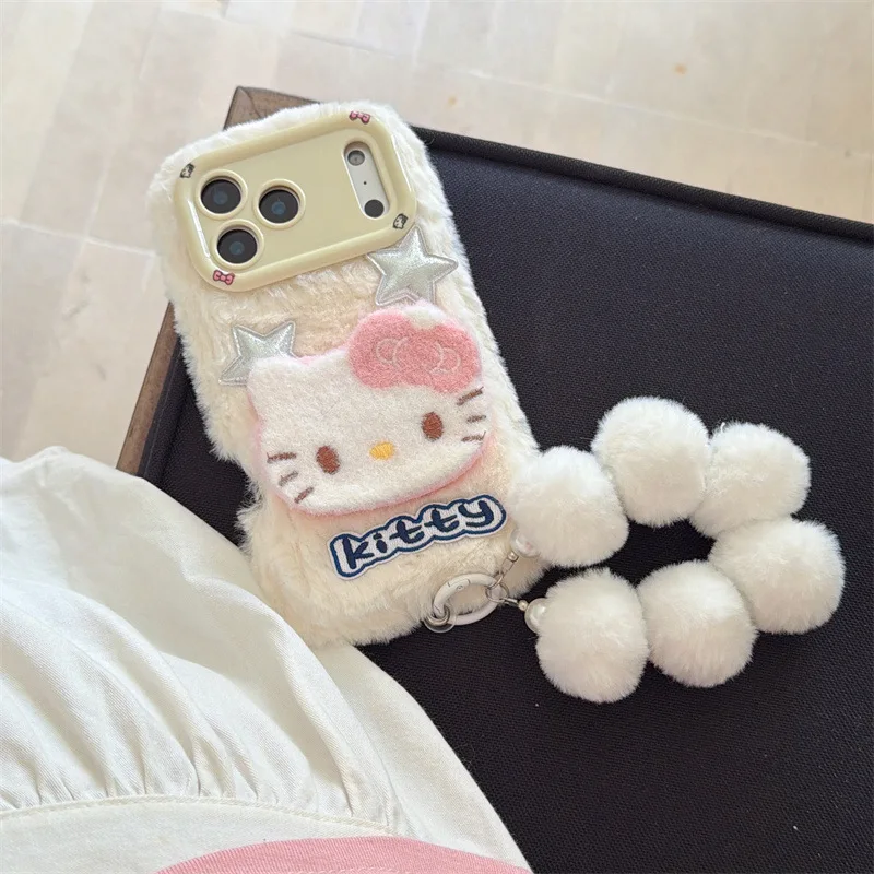 Custodia per telefono con supporto per fotocamera soffice in pelliccia 3D Hello Kitty carina per iPhone Air 11 13 14 12 15 16 17 Pro Max Custodia antiurto per braccialetto
