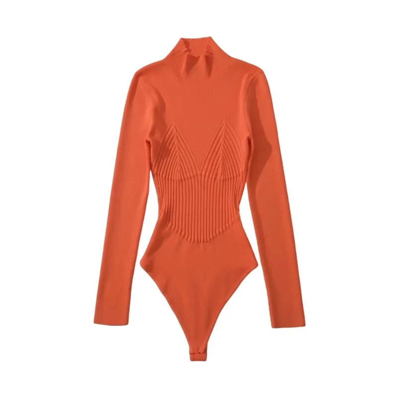 بدلة نسائية محبوكة بأكمام طويلة ورقبة عالية