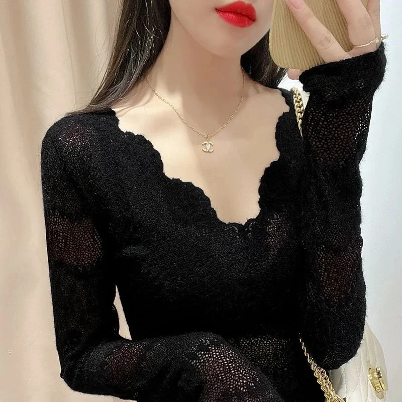 

Осенне-зимняя новая маленькая рубашка в западном стиле с глубоким вырезом, сетчатый топ для девочек с v-образным вырезом, кружевная нижняя рубашка для женщин