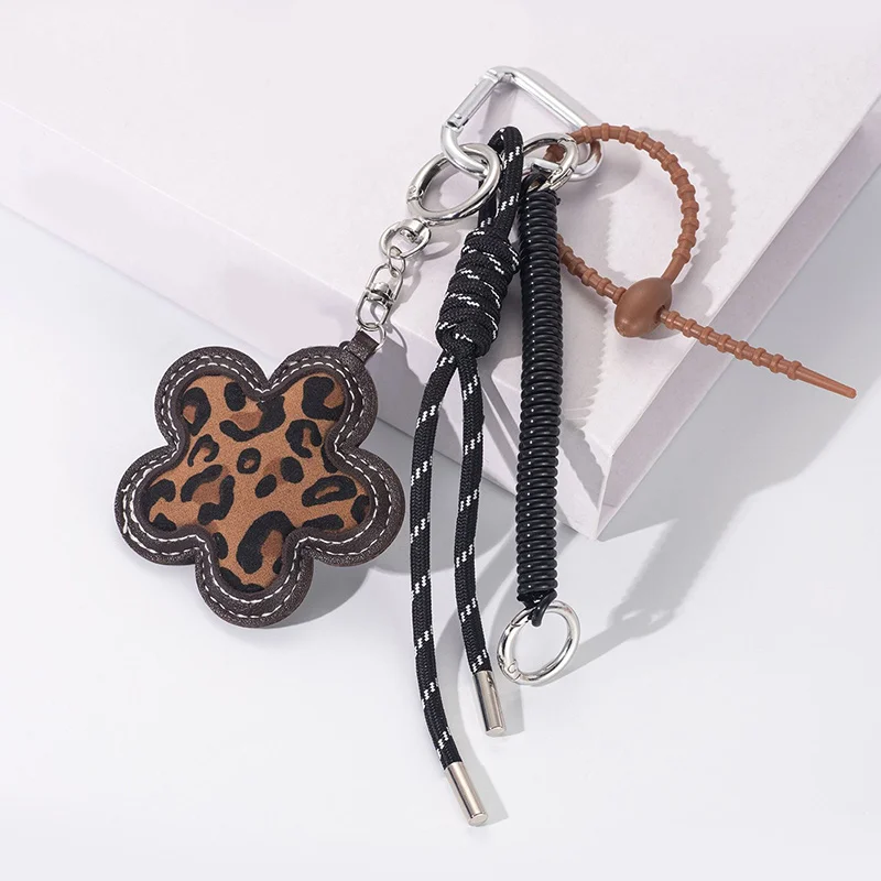 Simple Fashion Leather Leopard Print Flower Keychain Car Keyring Handbag Bag Charm Jewelry Pendant Hanging Ornaments