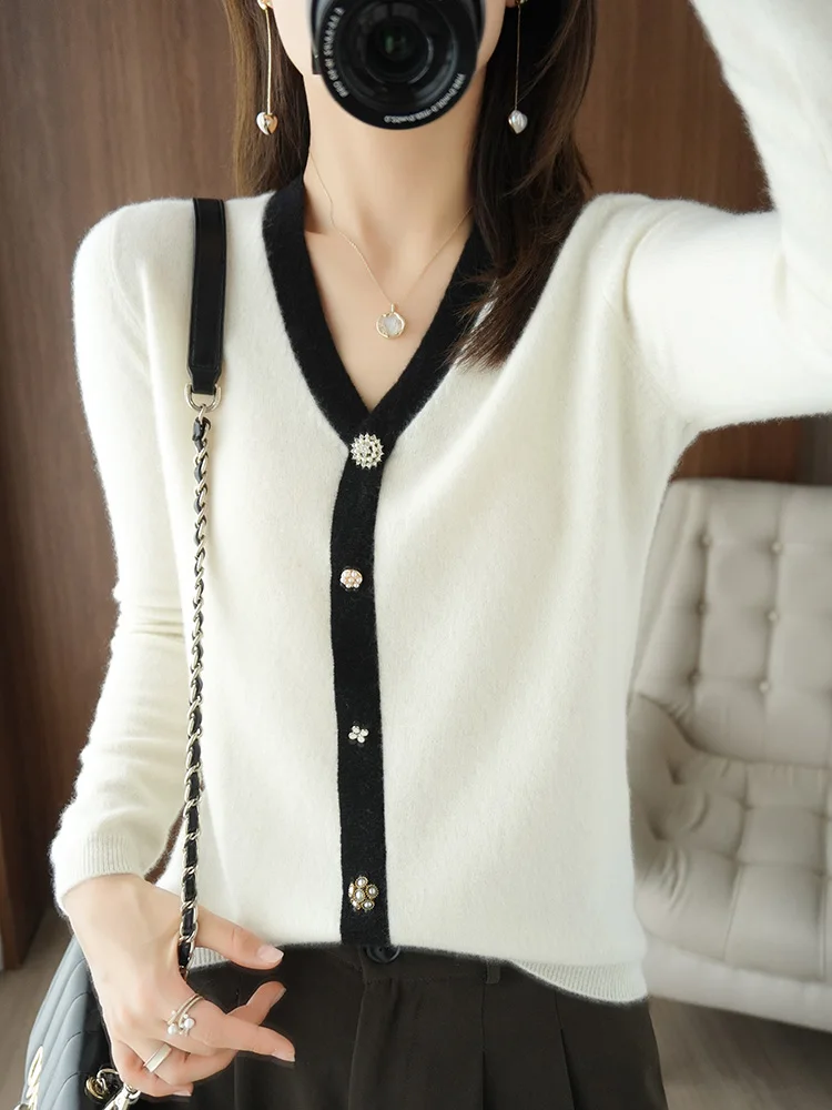 2022 New 100% pure wool sweater Women\'s autumn/winter Cashmere V-neck sweater pearl button cardigan