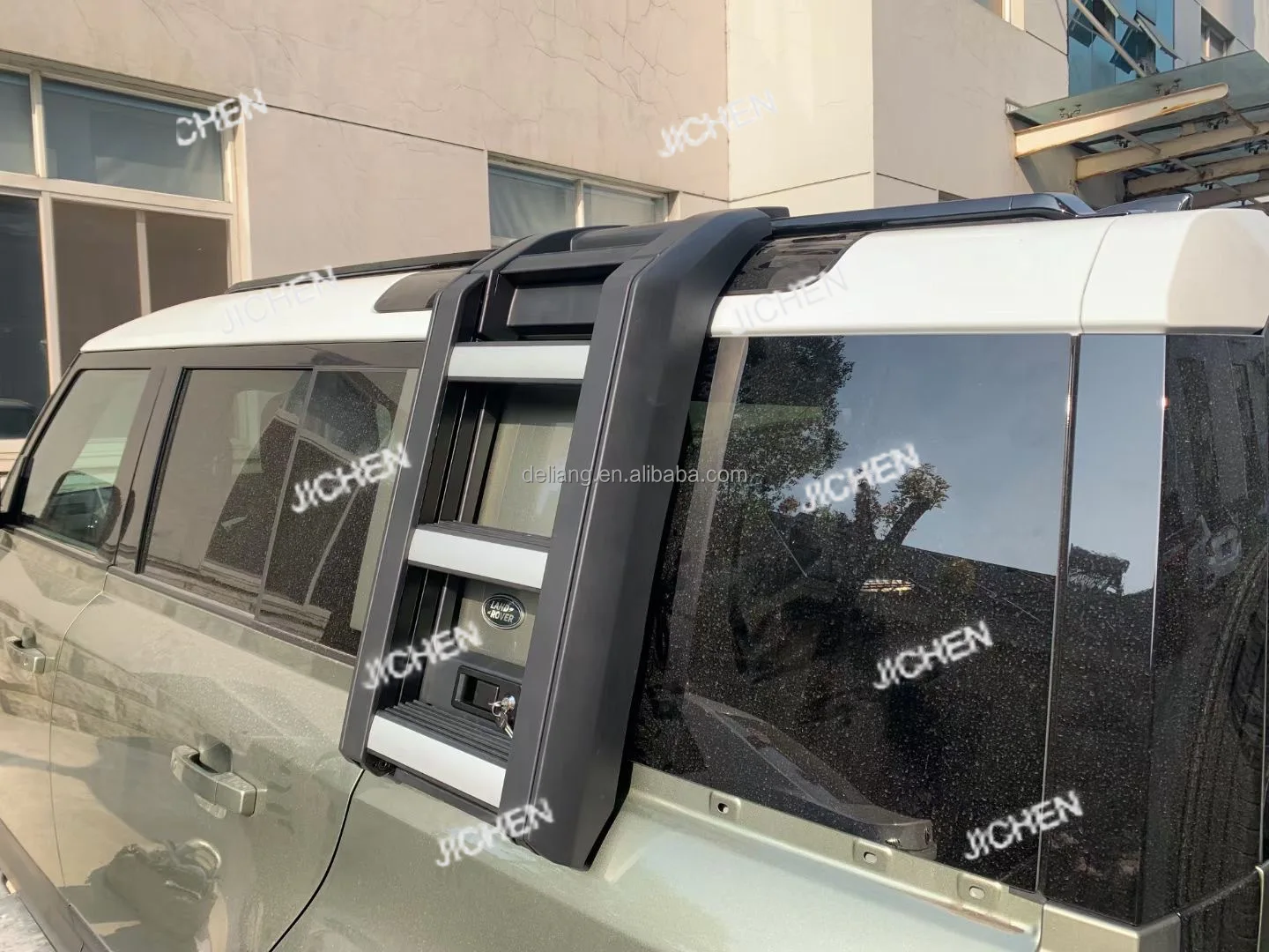 For Land Rover Defender L663 2020 + Expandable Roof Side Ladder Defender L663 2020 + Expandable Roof Side Ladder