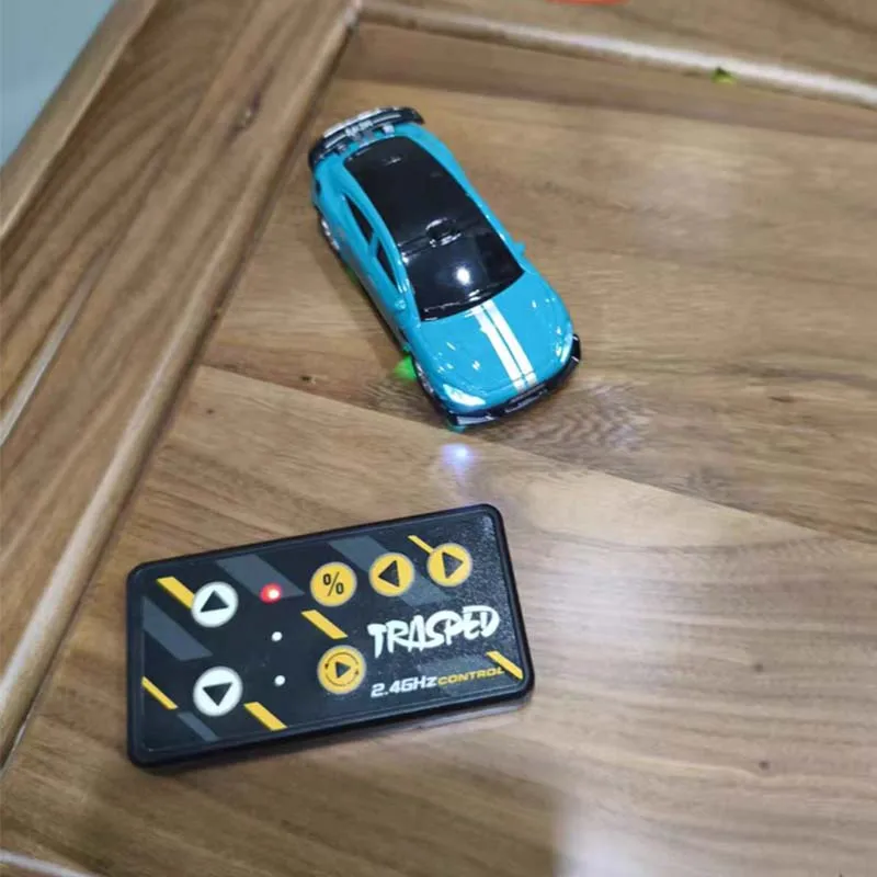 Mini coche RC JJRC XM 1:64 2,4 GHZ Control remoto aleación coche de simulación a la deriva con luz escritorio coche de deriva modelo juguete regalo para niños