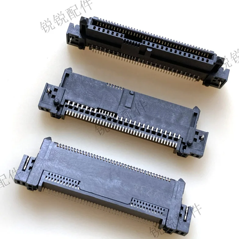 For Taiwan-made SAS 68P female seat SMT horizontal sticker SATA female seat connector interface socket U.2 SFF-8639