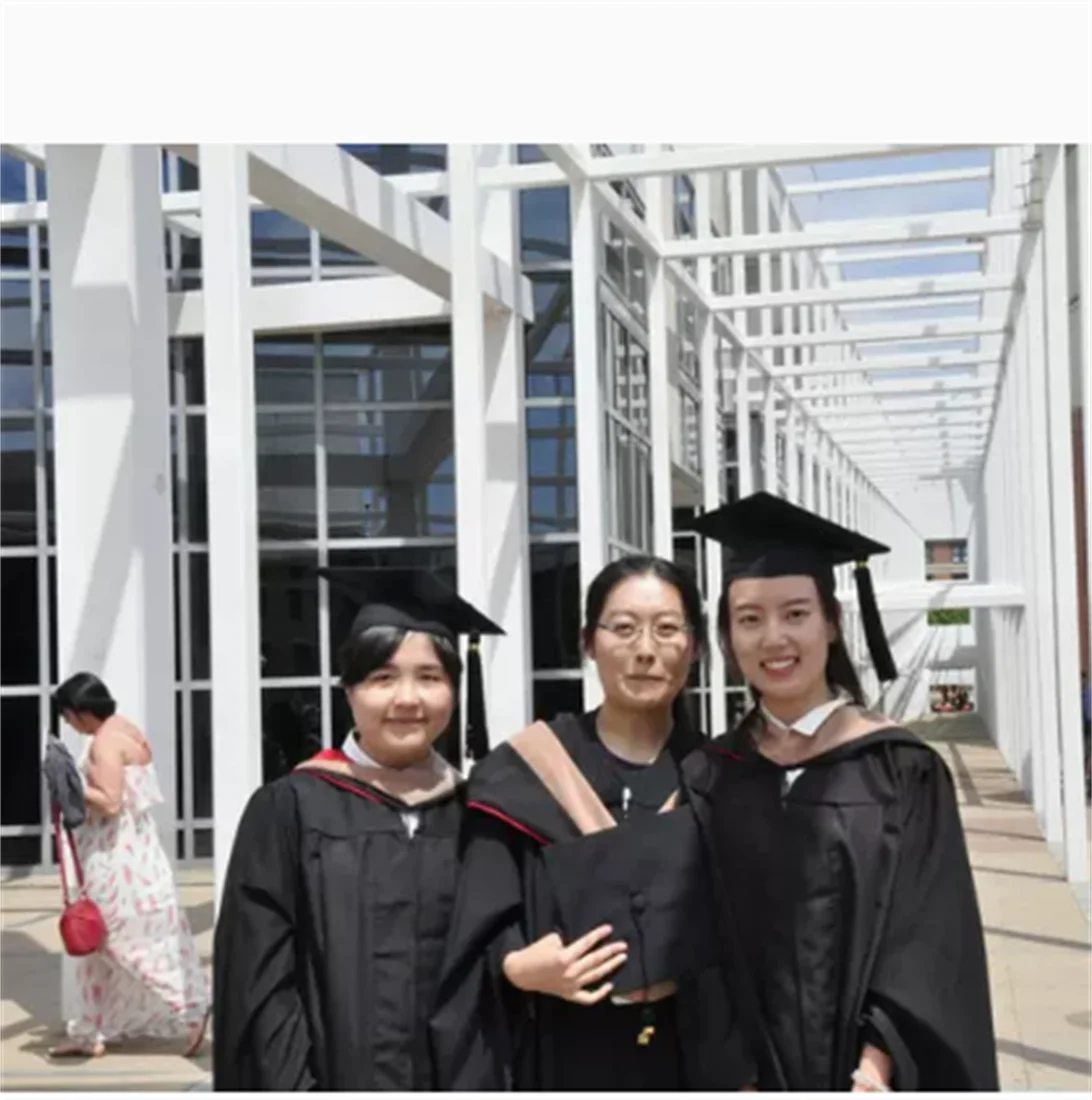 Conjunto de três peças de vestido de graduação para a universidade do estado do estado do estado do estado do estado do estado do estado do estado do estado do estado da universidade