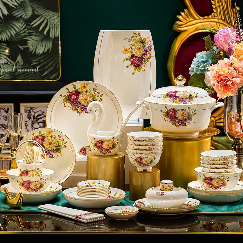 Luxury Dining Room Dinnerware Sets Home Ceramic Gift Bone China Tableware Wedding Guests Juego De Vajilla Completa Dinner Sets