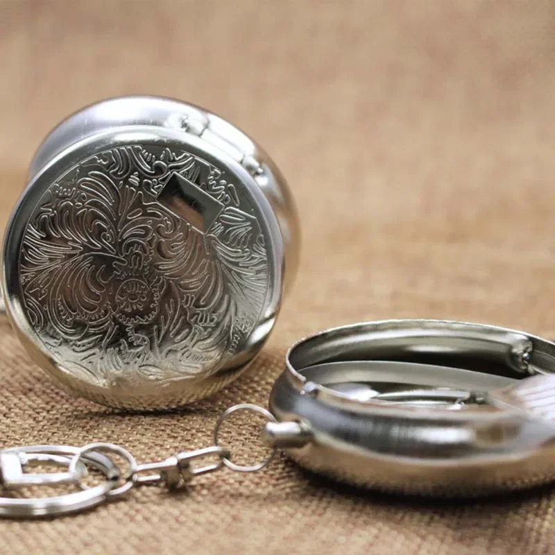 Portable Stainless Steel Key Chain Mini Round Ashtray Smoking Accessory