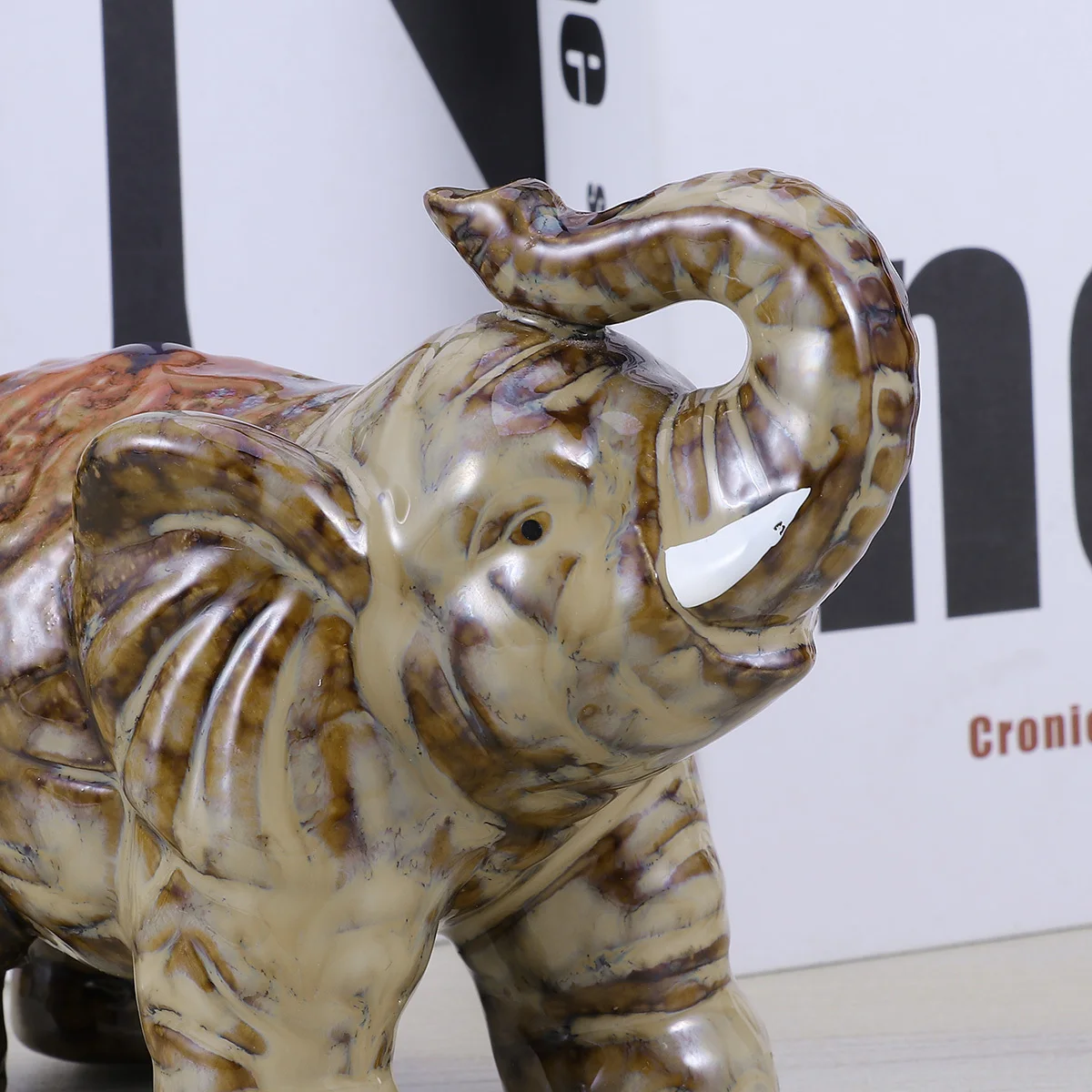 

Elephant Ceramic Desktop Ornament for Table Home Decor Living Room Office Bedroom Novelty Gift Chic Sculpture Nose Up Design