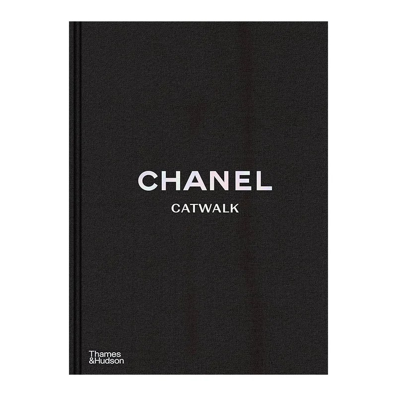 

Подиум Chanel: Полные коллекции