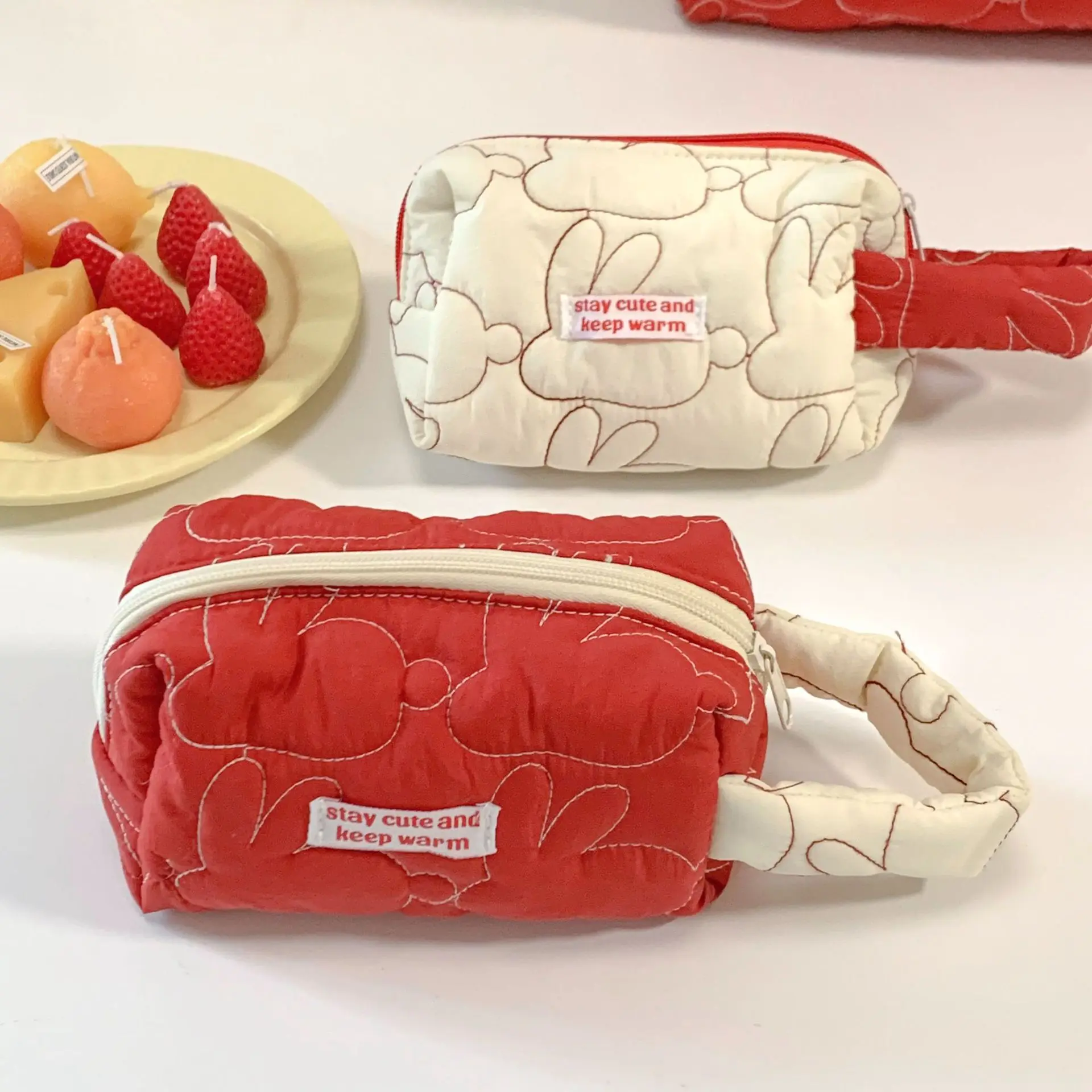 YT Niche Women's Storage Bag, Portable Large Capacity Quilted Cotton Rabbit Wrist Bag, Cute Money Rabbit Makeup Bag for Students