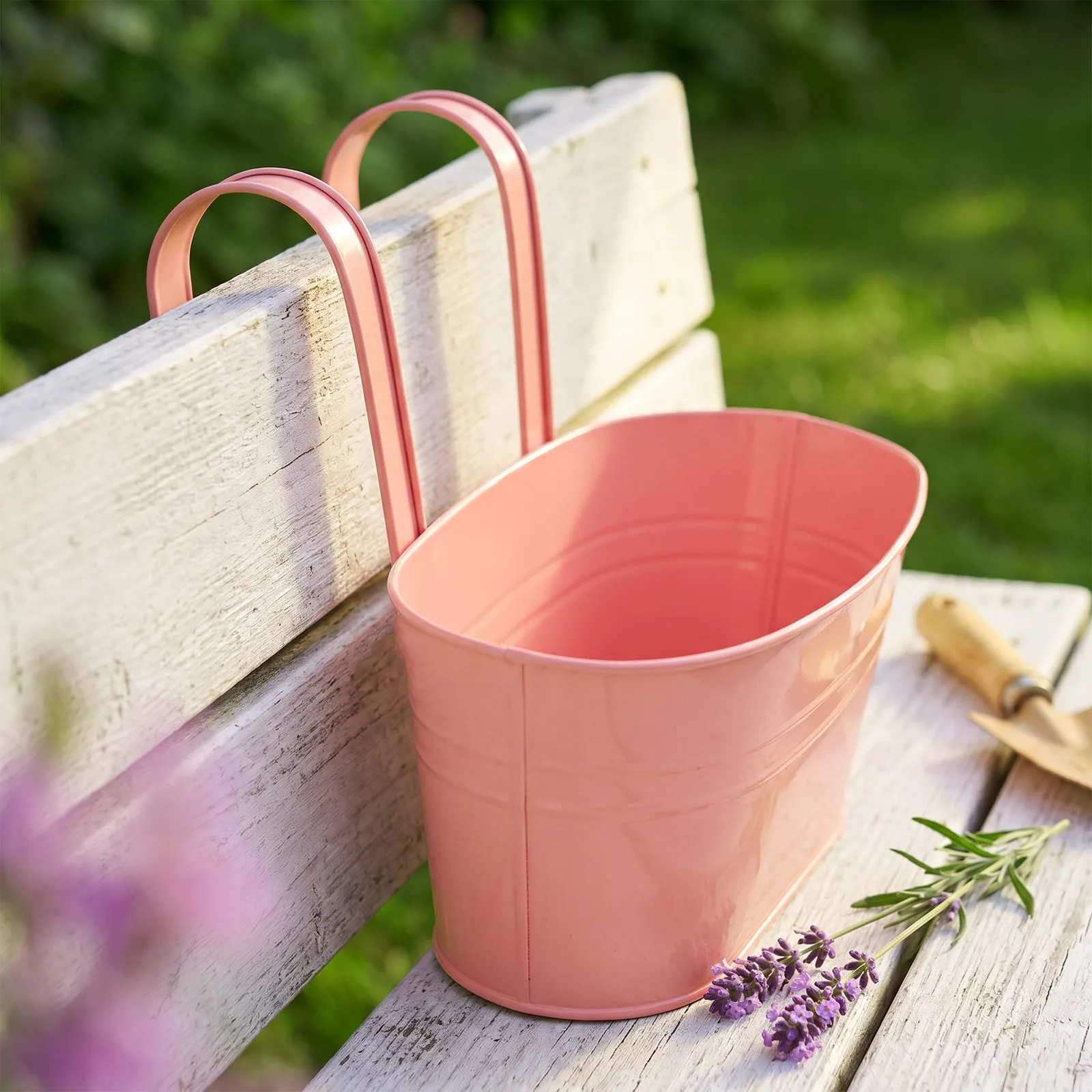 2pcs Metal Hanging Planters 11