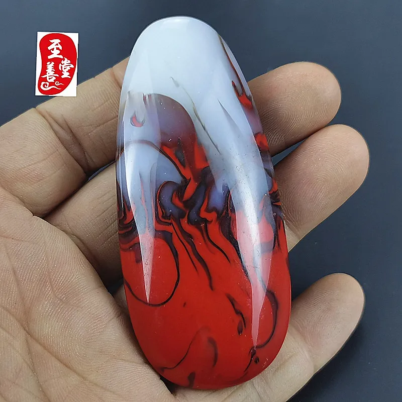 Imitation Xinkeng Xinjiang Gobi material chicken blood jade handle piece glass living room decoration ornament send piece rope