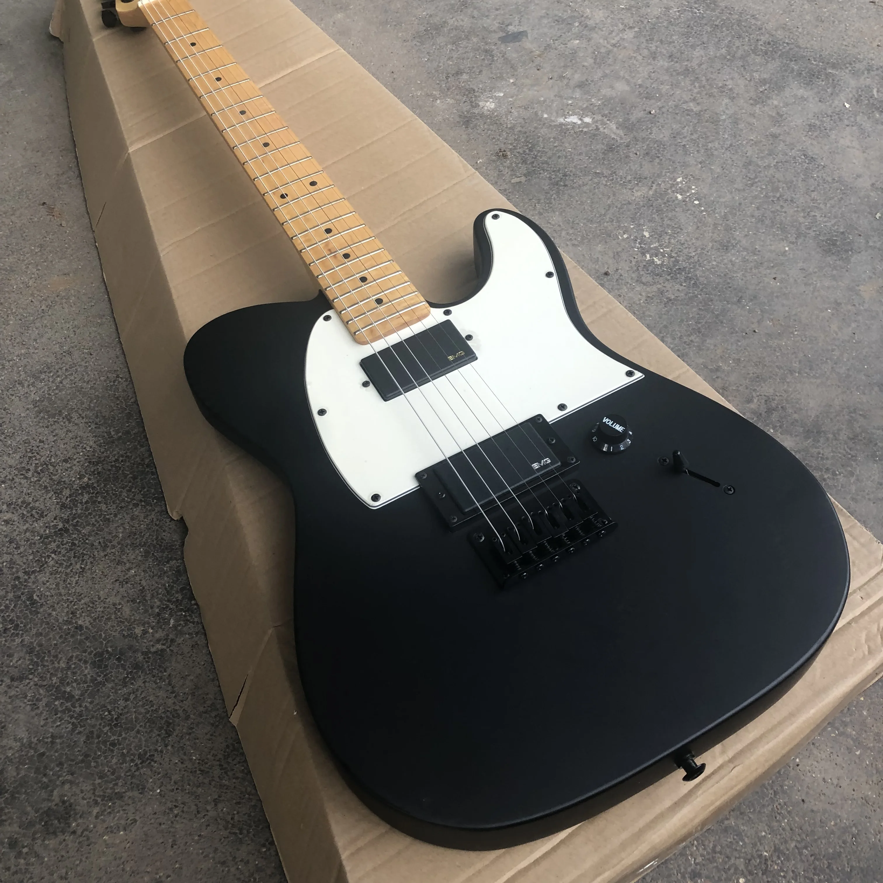 

New black matte matte live guitar, all colors available, free shipping, wholesale and retail