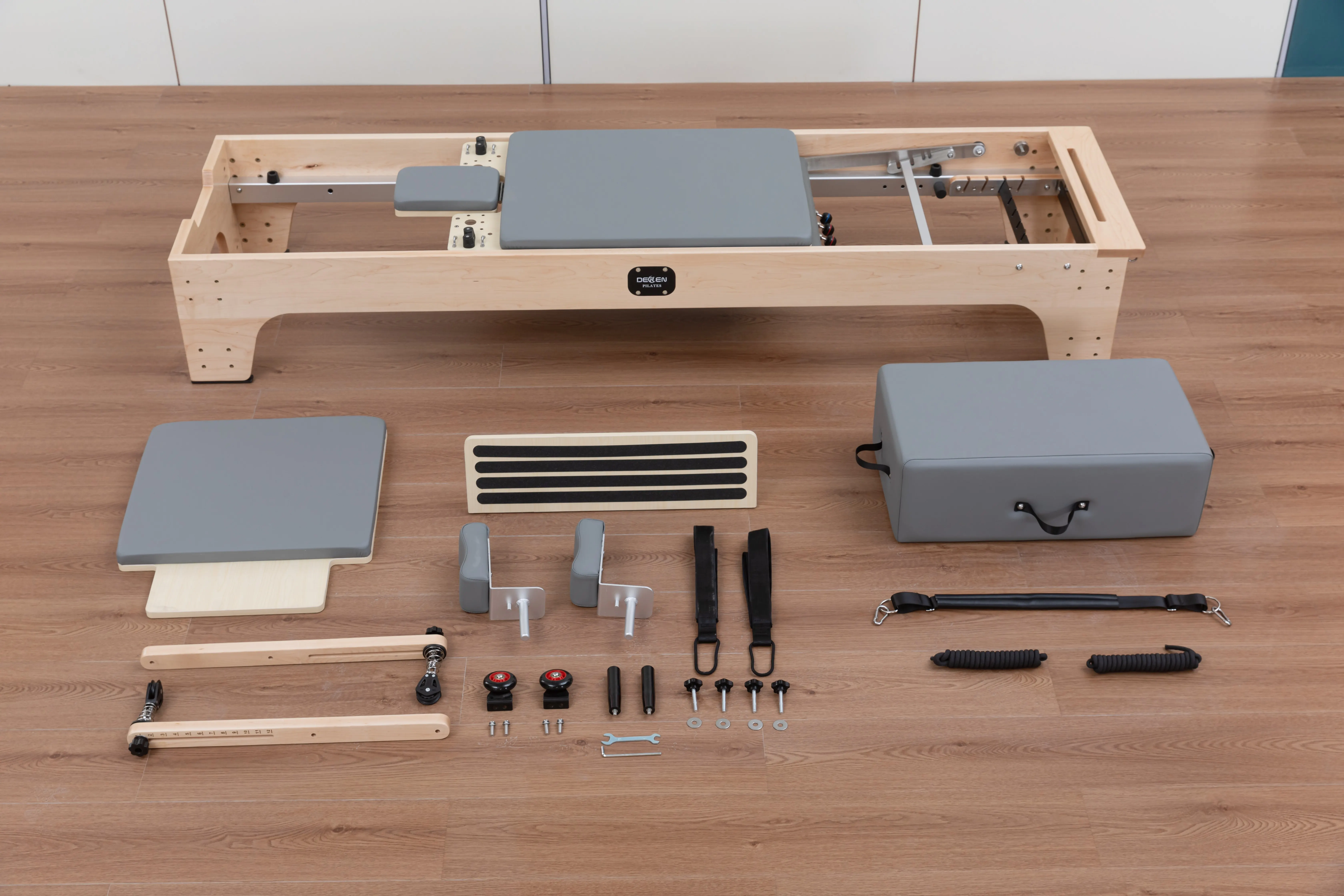 Solid Maple Wood Pilates Reformer Equipment Professional Grade Training Machine for Studio/Home