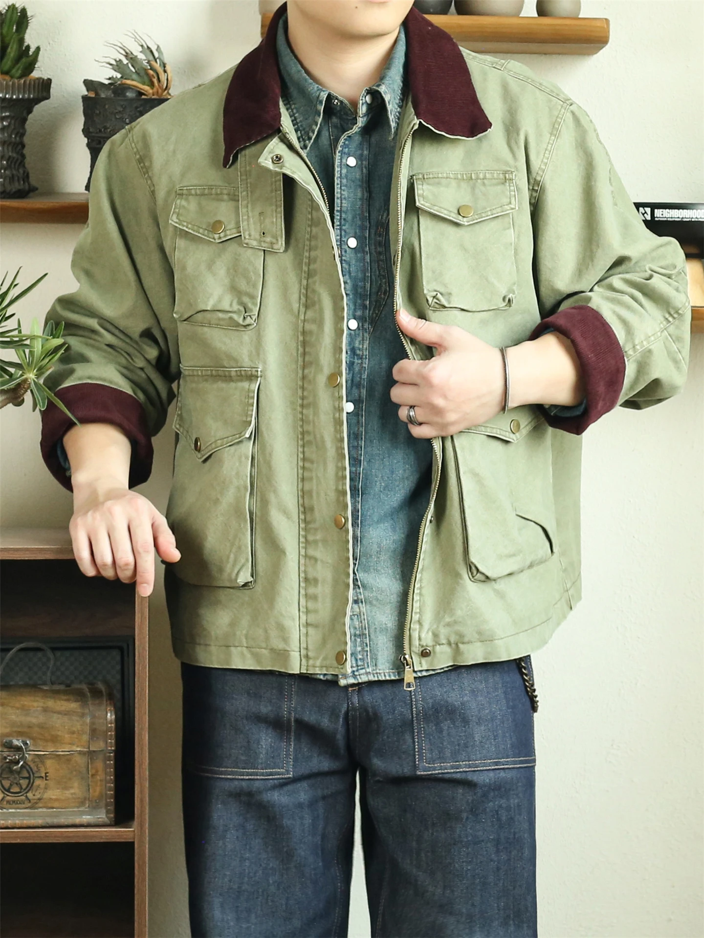 

Retro Waed Wax Dyed American Workwear Jaet Loose Fit Men's Denim Coat with Big kets Resistant to Wear Daily Use