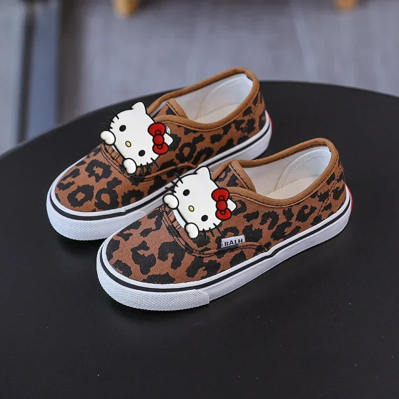 

spring and autumn boys girls running sports board shoes Sanrio hello kitty children's canvas casual shoes baby Sneakers