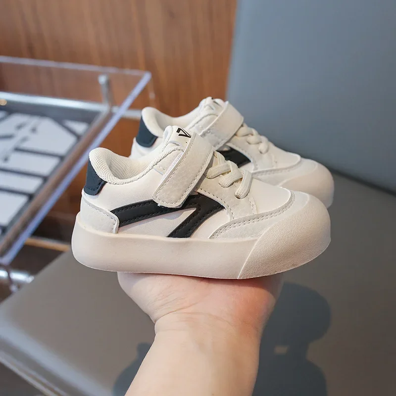 Children\'s Non-slip Artificial Leather Skateboarding Shoes Baby Boys Girls Shoes Autumn Spring Kid\'s Light Casual Footwear