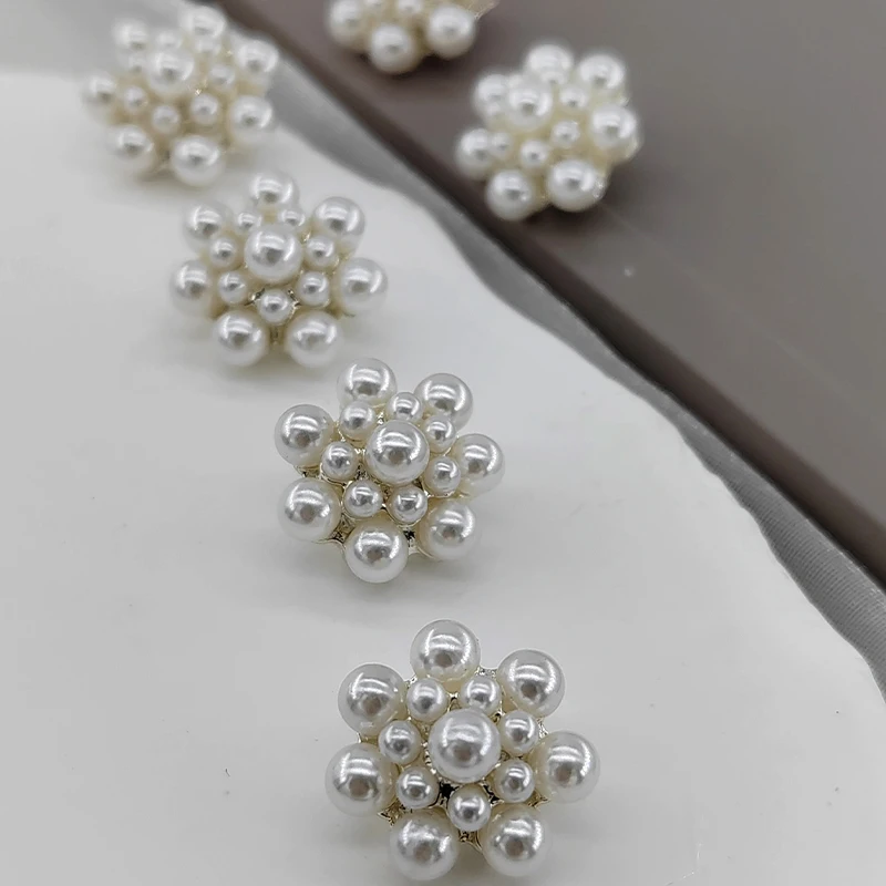 18MM Elegant Pearl Beaded Shank Buttons Of Clothing High Quality Newly Design Flower Fashion Sewing Buttons Accessories DIY