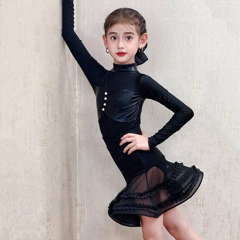2025 Vestito da ballo latino per ragazze maniche lunghe Nero Abbigliamento da competizione Bambini Cha Cha Rumba Costume da ballo latino DNV25001