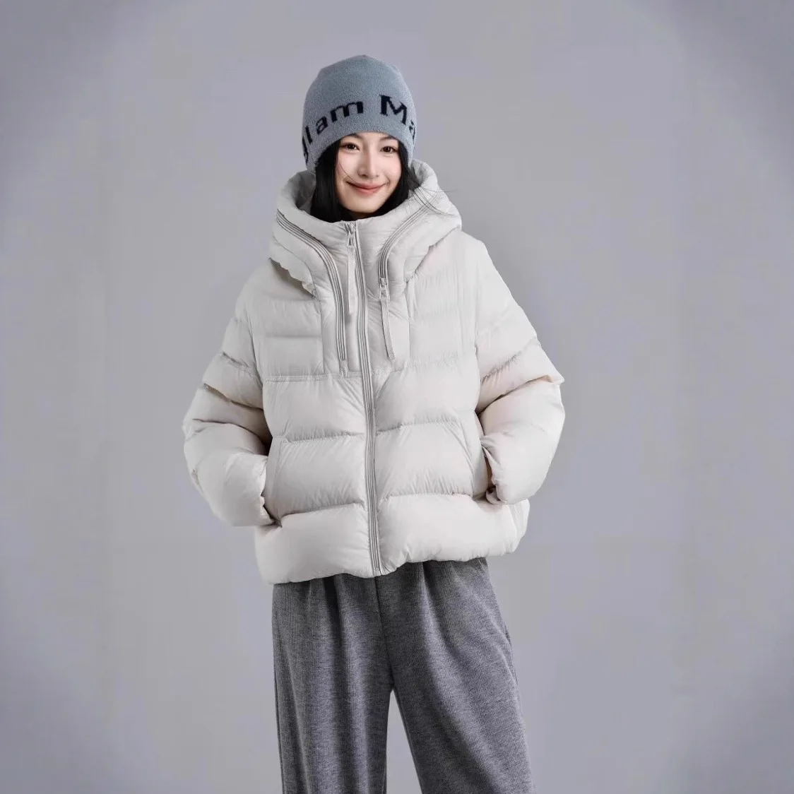 

Loose Thick Short White Duck Down Jacket for Women Winter Hooded Snow Parka 2026 Stylish Zipper Hooded Puffer Jacket