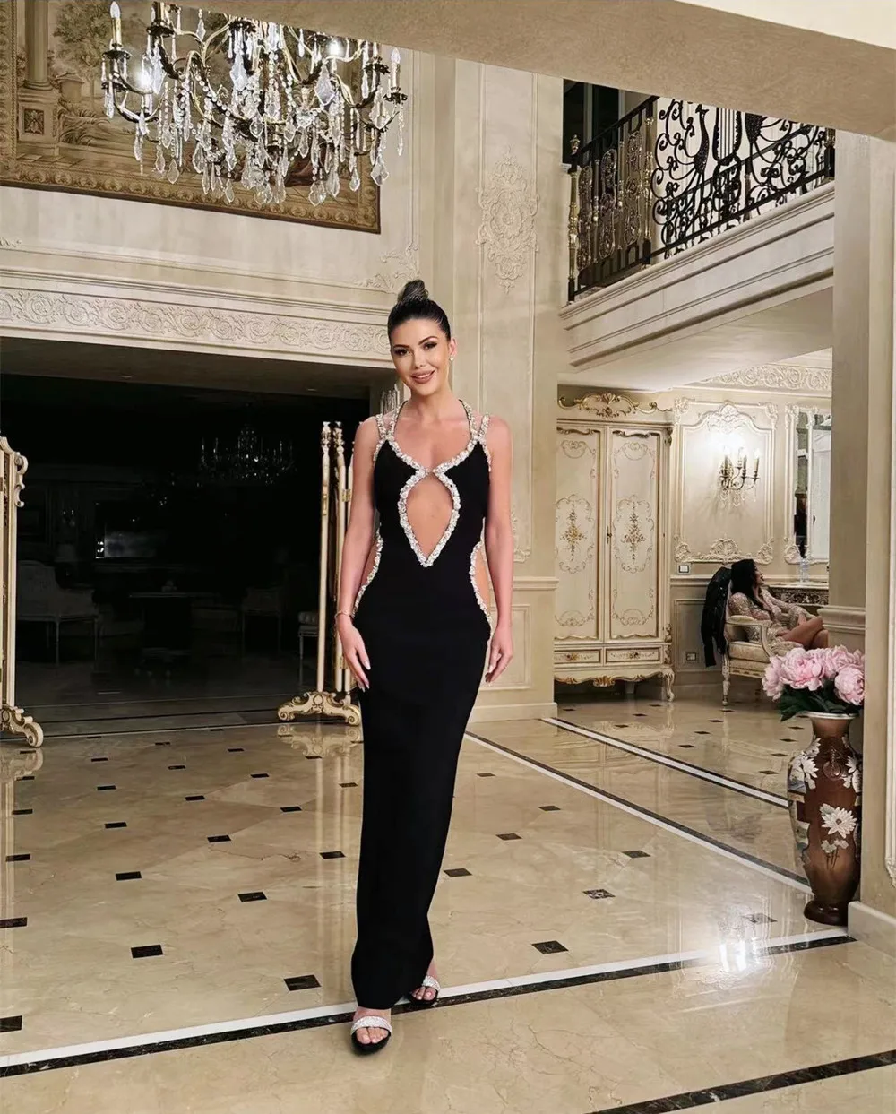 GORAFASHION NEW Black Sexy Spaghetti Strap V-neck Crystal Diamond Hollow Out Bandage Knee Long Dress Bodycon Celebrity Dress