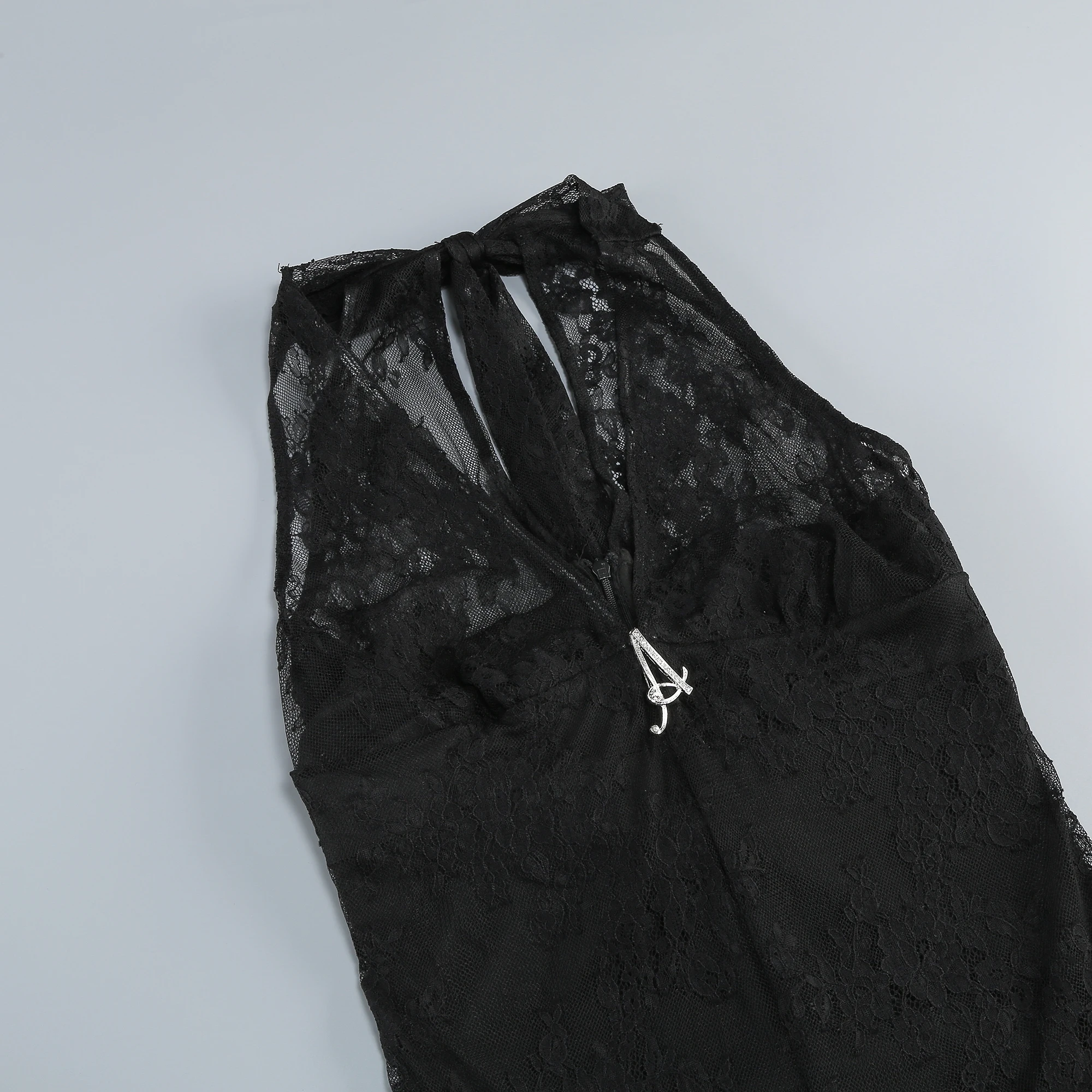 Luxuriöses High-End-Promi-Stil für Fotografie, Party, Bankett, Abendkleid, modisches Hals-hängendes sexy Spitzen-Overall-Kleid