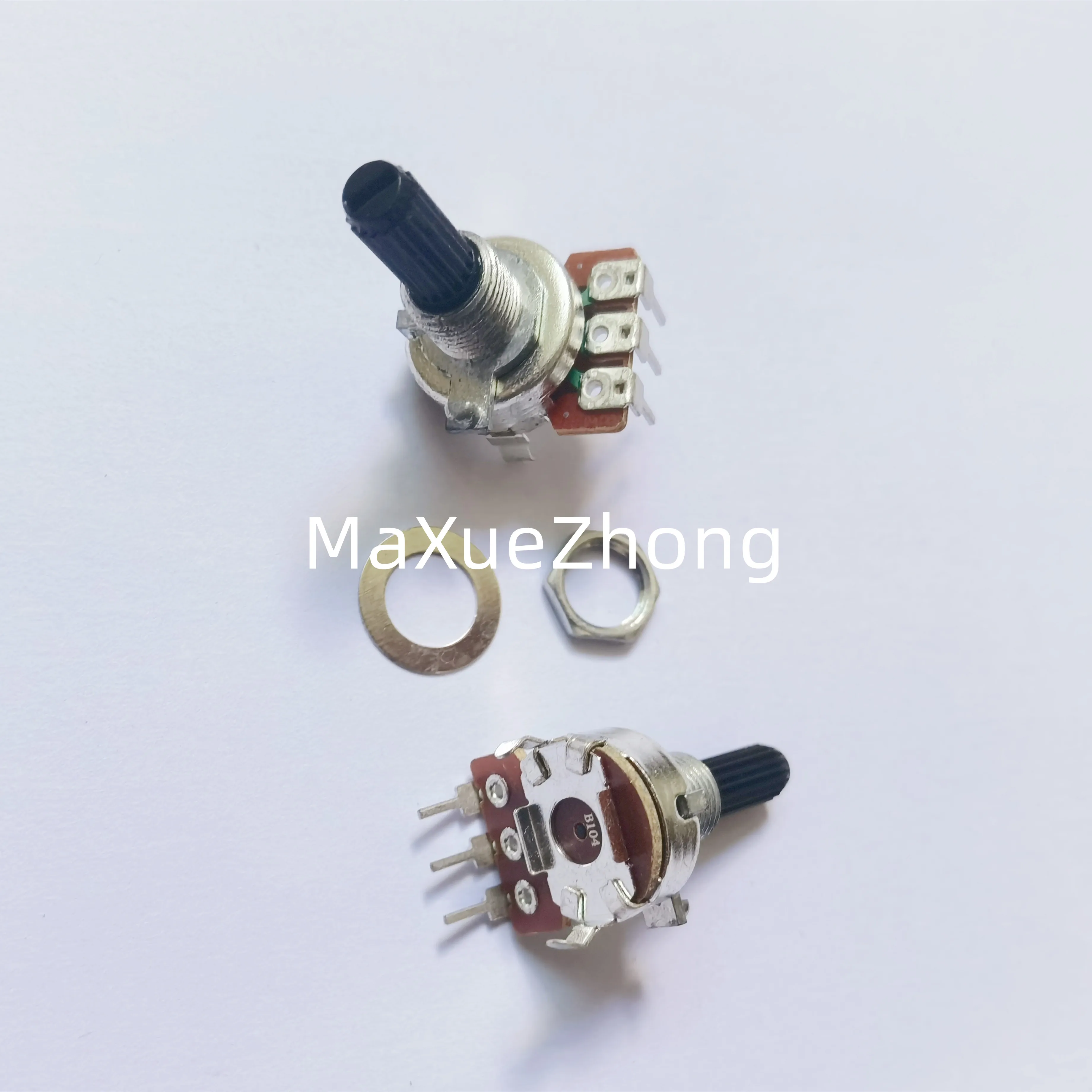 

Original new 100% 161 vertical single potentiometer 3pin adjustable resistor B1K B5K B10K B50K B100K audio volume switch