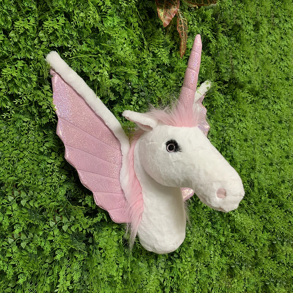 Animal relleno de ensueño para decoración de pared, cabeza de corazón para niña, unicornio volador rosa, juguete de peluche colgante para habitación de guardería