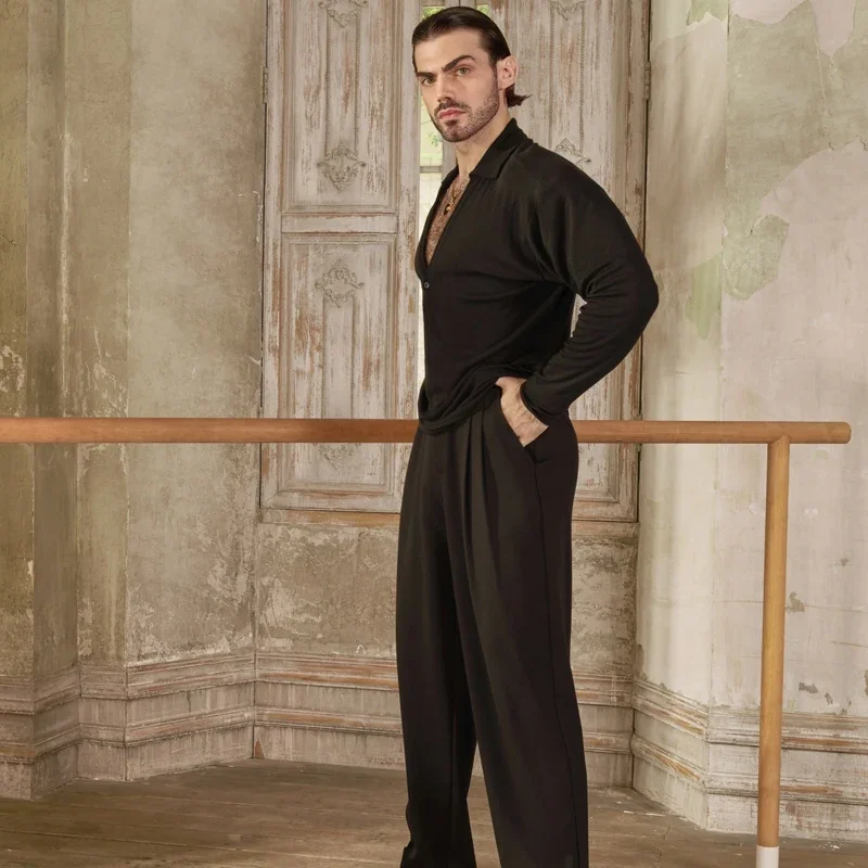 الرجال طويلة الأكمام ممارسة الملابس الكبار الذكور رومبا قاعة الرقص أداء الملابس ZYM العميق الخامس الرقبة اللاتينية الرقص القمم