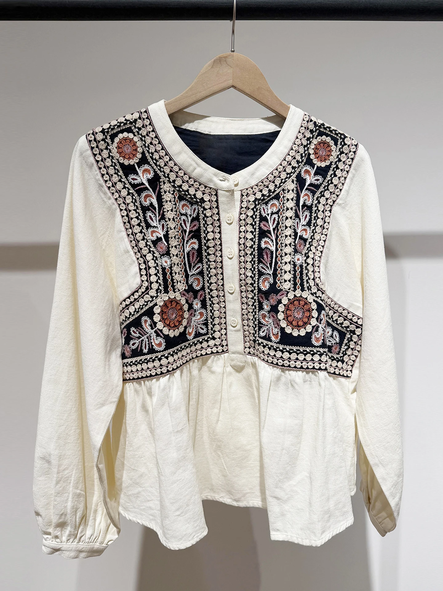 

n Sle Embroidered Lantern Sve irt Women's Premium Faion Top Long Sve round Ne ort Length Casual Wear