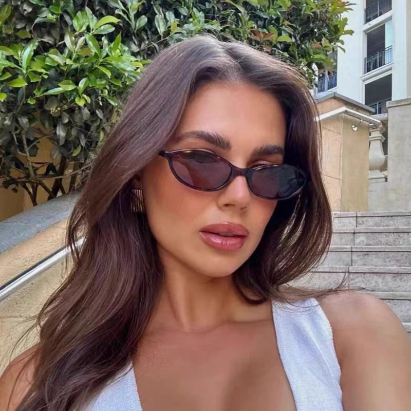 Lunettes de soleil à monture ovale rétro, personnalisées, tendance, petite monture, Punk, yeux de chat, pare-soleil, lunettes de Protection solaire