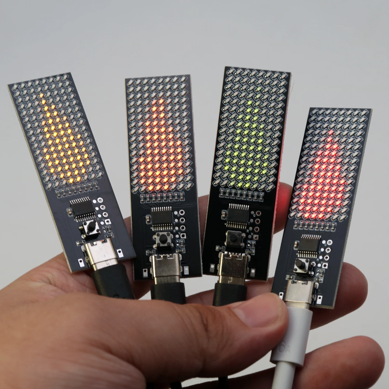 Cyber Candle 8x16 LED Matrix Display Light USB-C Powered Animated Flame Effect Visual Mood Lighting Desk Home Decor Night Lamp