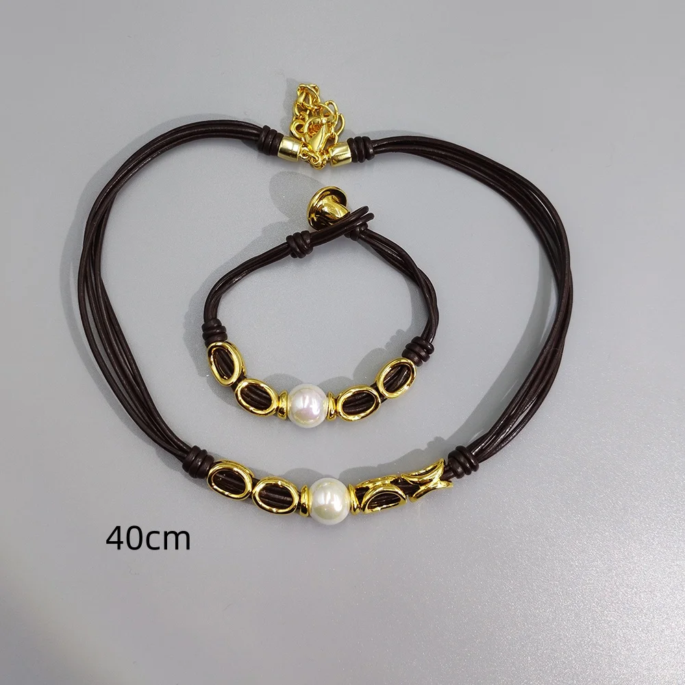 

Винтажный комплект из кожаного шнура и жемчуга, уникальный дизайн, ожерелье+браслет, унисекс, многослойный стиль.