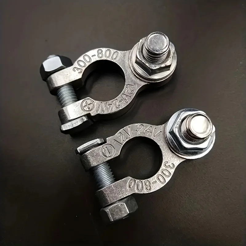 زوج واحد من أطراف مشبك البطارية لشحن بطارية السيارة مع موصلات سريعة التحرير، مناسبة لأنظمة 12 فولت و24 فولت.