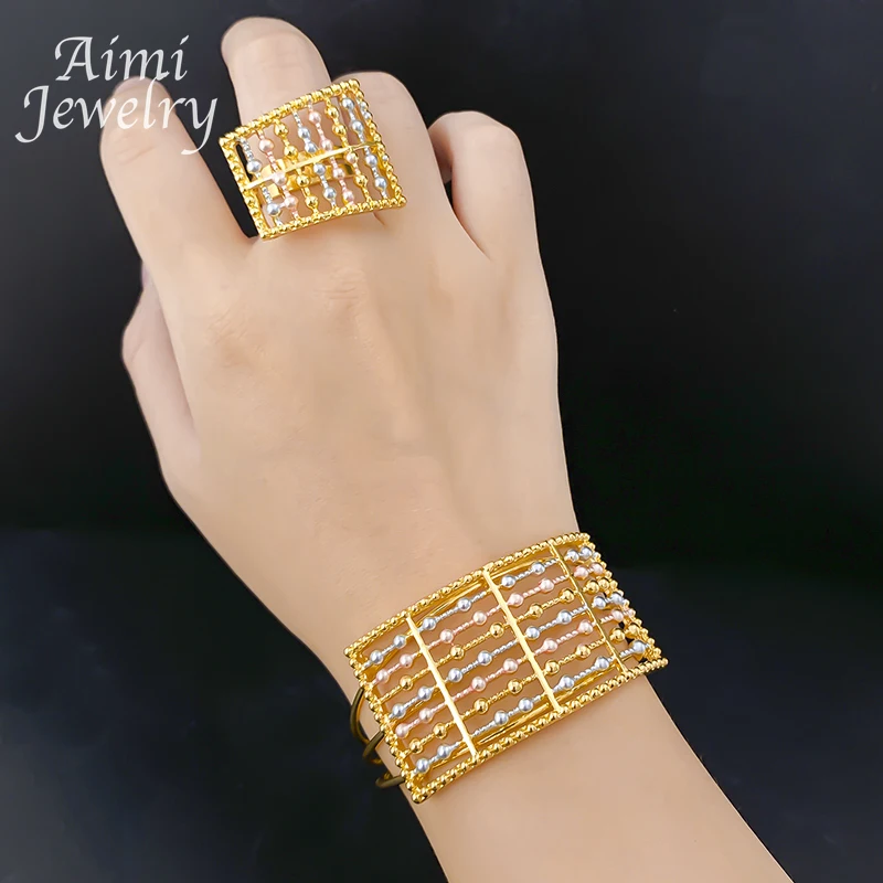 

Комплект украшений из 4 предметов: массивное колье-чокер, серьги, браслет, кольцо. Дизайн в африканском стиле. Подарки для невесты, на свадьбу, для вечеринки.