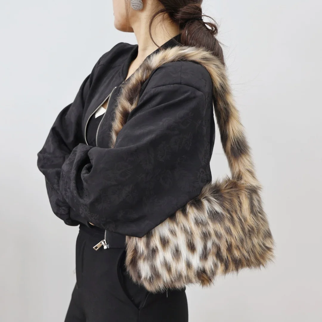 Y2K Trendige Plüsch-Unterarmtasche Damen Herbst-Winter Mode Einzelhandtasche Leopardenmuster-Tasche für Streetstyle – Detail 11