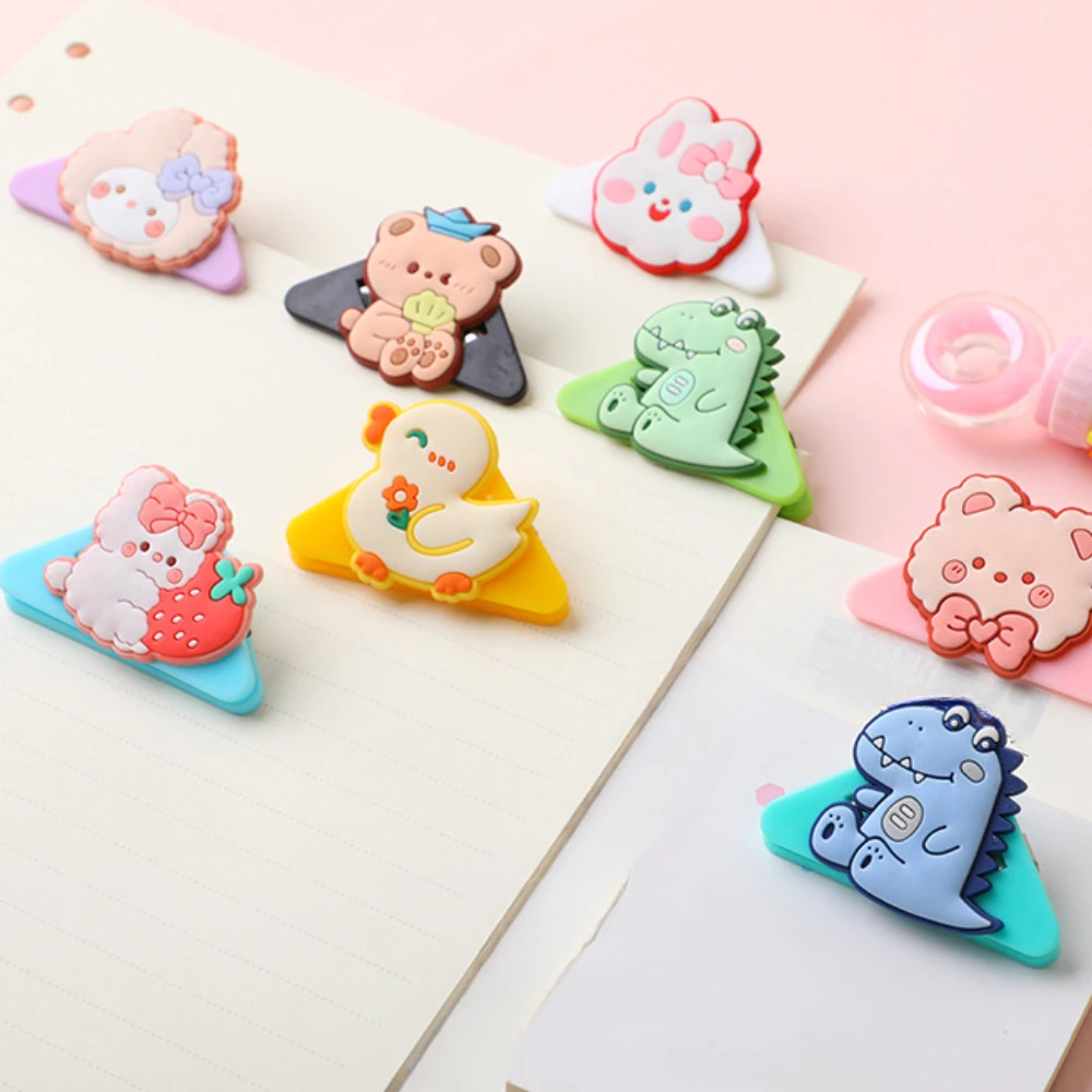 

1pcs Creative Triangle Clip Bookmarks Cartoon Kawaii stationery Anti-roll Multi-functional Bookmark Student Reading Accessories