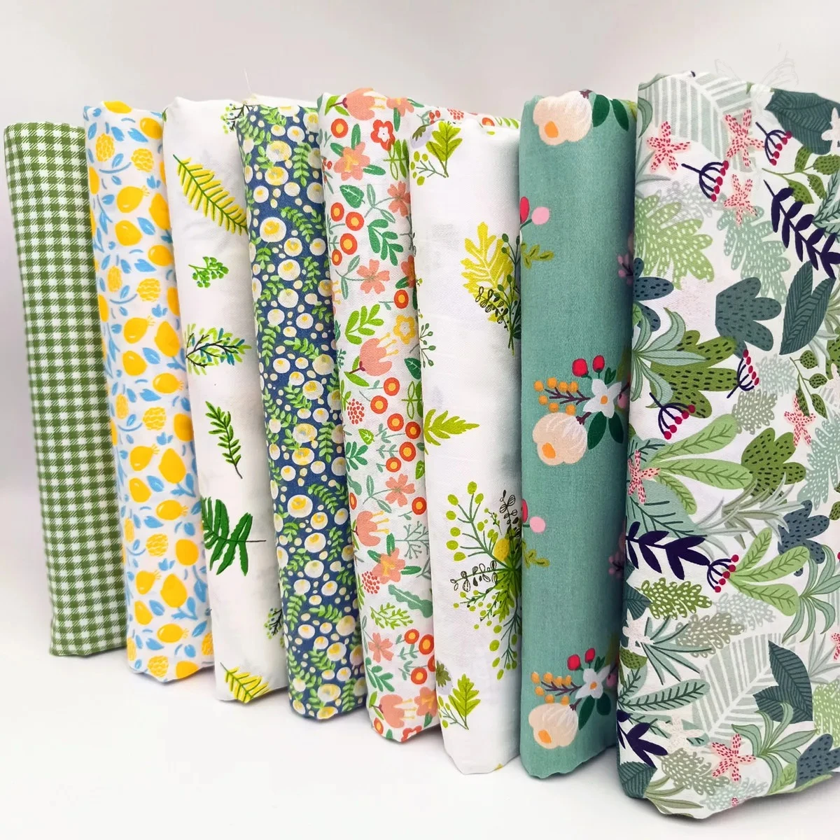 8PCS 20x 25cm Squares Cotton Craft Fabric Cloths for DIY Bundle Patchwork Quilting Sewing Scrapbooking Artcraft