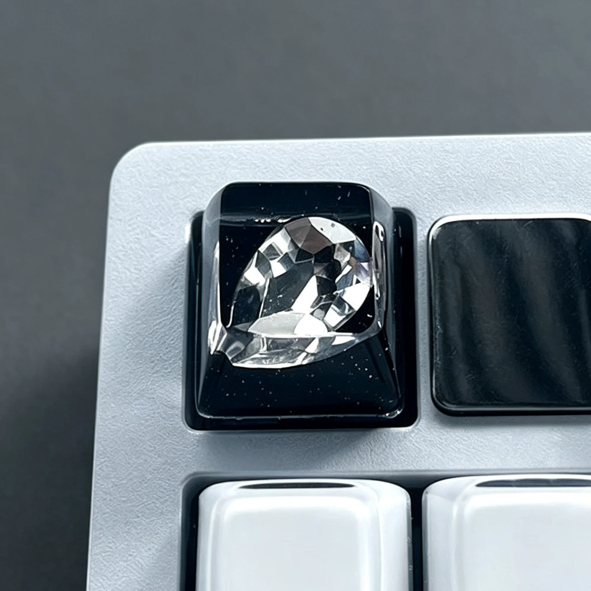 1pcs Teardrop-shaped Keycaps Personalized Creative Esc Key Resin Keycap for MX Mechanical Keyboards