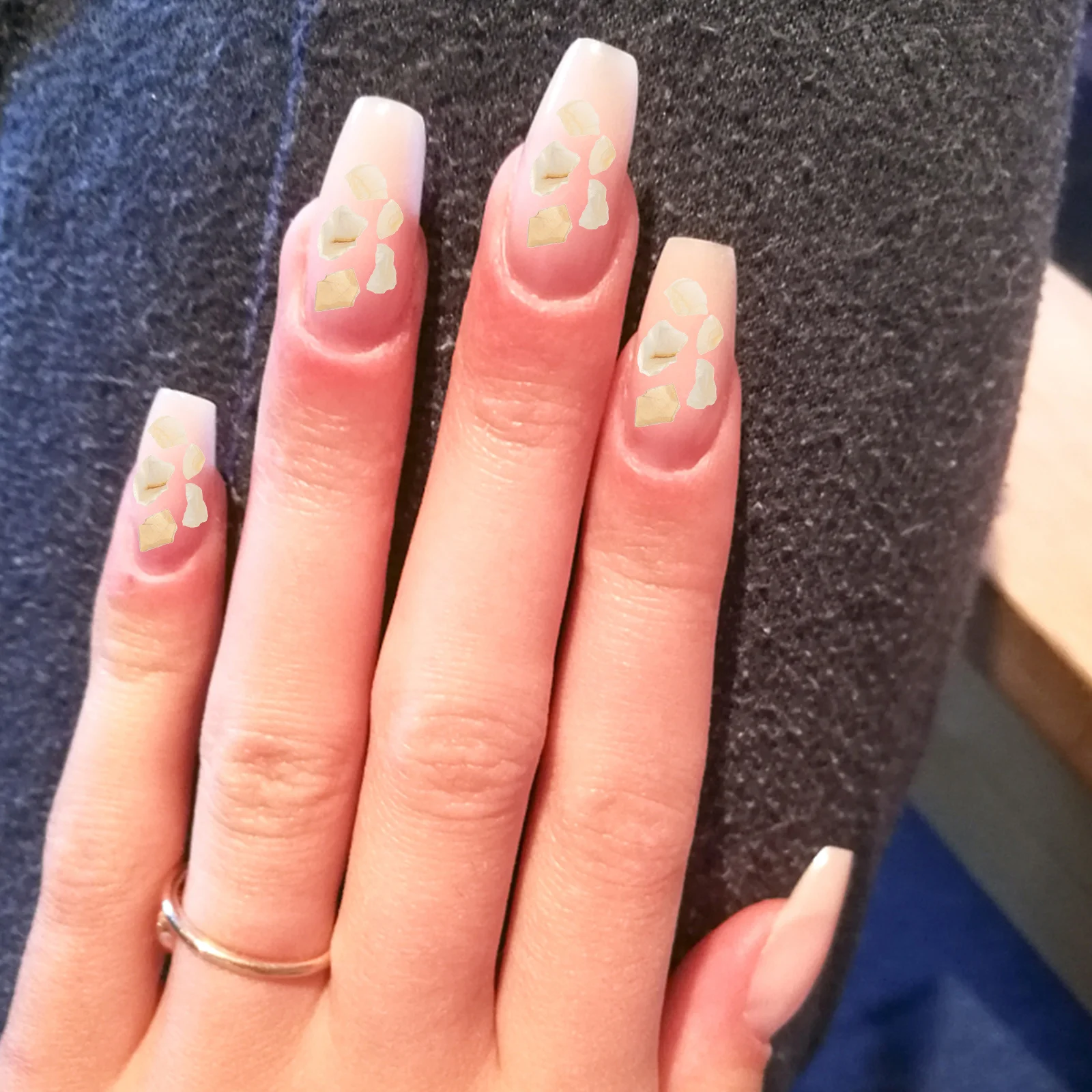 1박스 네일 아트 조개 참 장식 불규칙한 조개 조각 다채로운 네일 장식 DIY 매니큐어 파티 프로모션 네일용