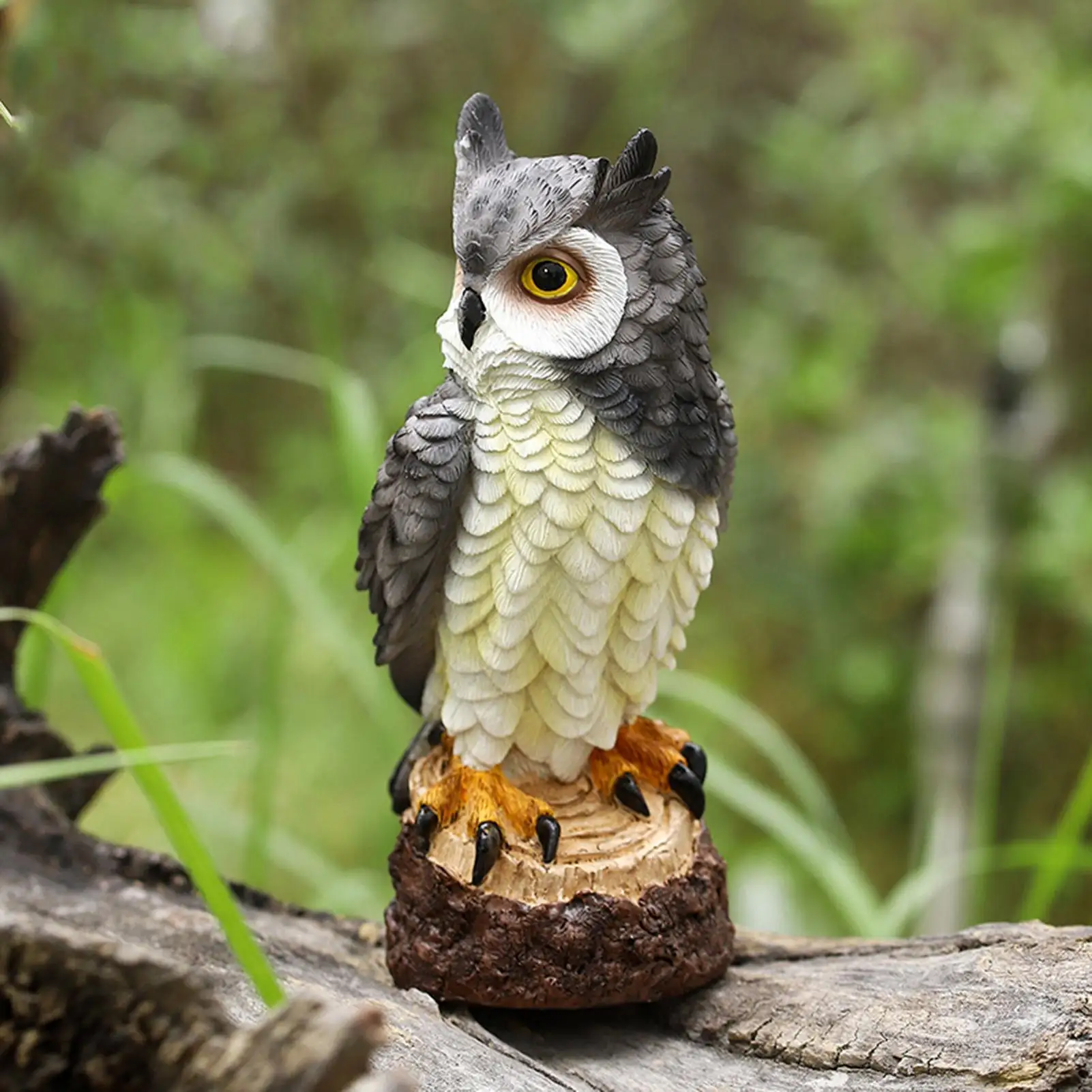 

Owl Statue Outdoor Owl Decor Realistic Animal Scare Action with Serious Expression for Balcony Patio Porch Roof Pond Yard Lawn