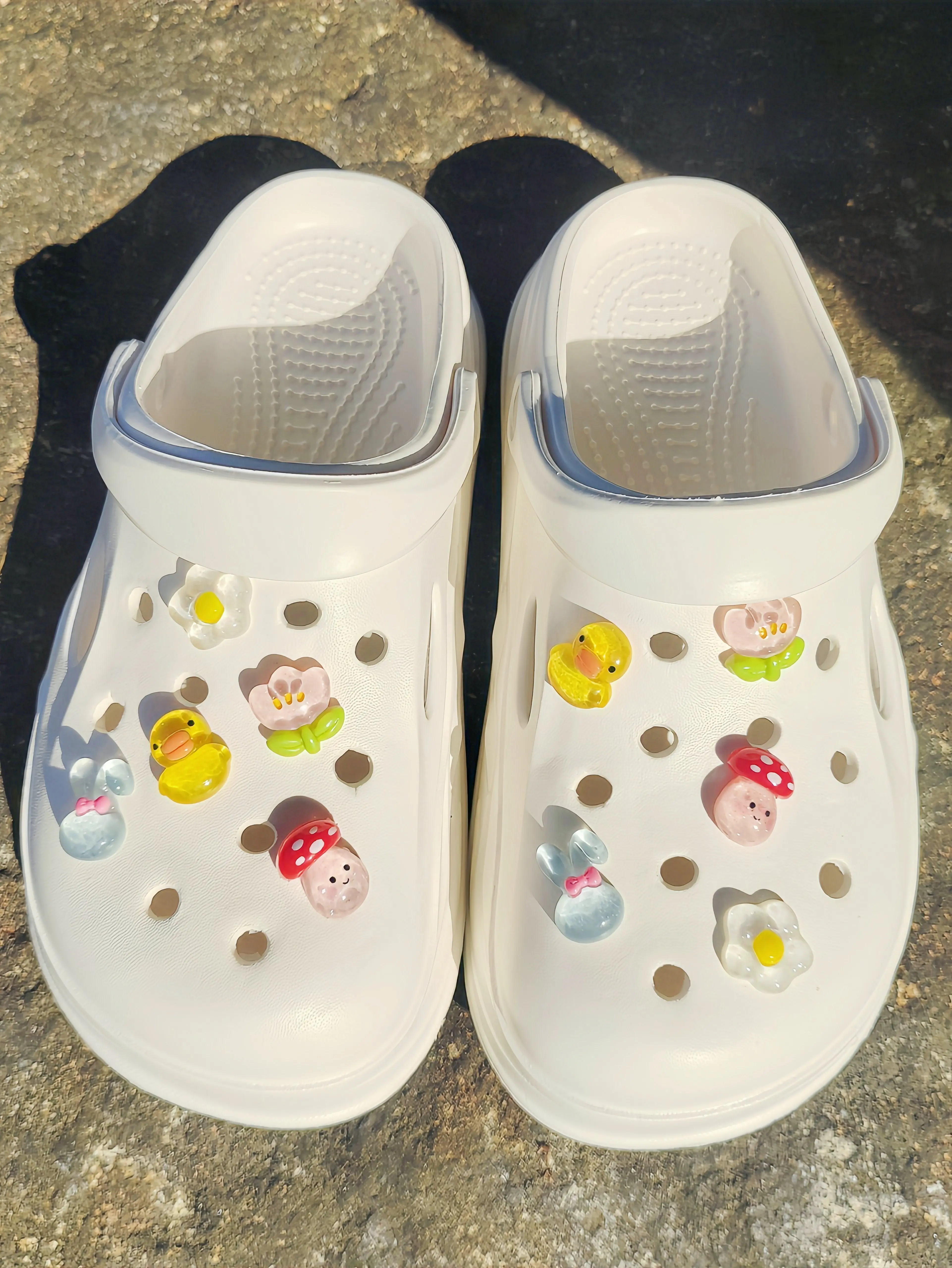 10 pieces/set Crystal Duck Garden Shoes Accessories Cutout Shoes Accessories DIY shoes Floral Women's Sandals Beach shoes remova image 3