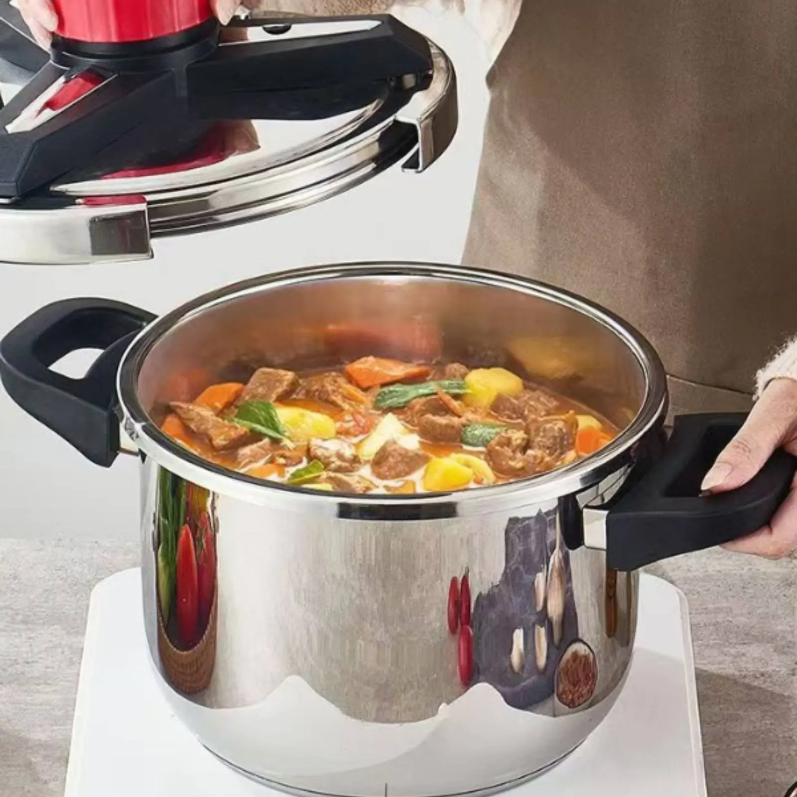 

Stovetop Cooker Large Capacity Stainless Steel Pressure Pot Fast Cooking Pot Multi-Cooktop Compatible Kitchenware for Families