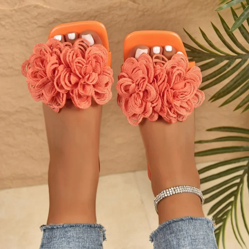 Neue Sommer-Damen-Slipper mit eckiger Zehenpartie, luxuriöse, floral verzierte flache Sandalen, modische, niedrig geschnittene Hausschuhe – Detail 34