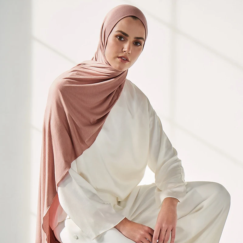 Venta al por mayor Jersey de algodón Hijab bufanda Color sólido chales elásticos para mujeres envolturas musulmanas señoras bufandas simples diadema 180 * 80cm