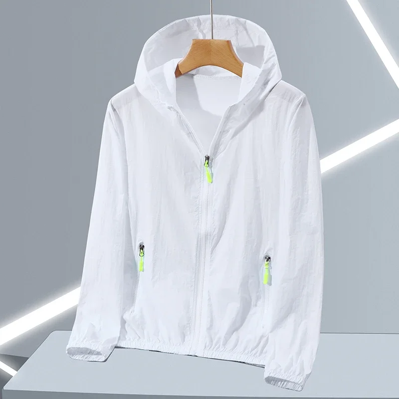 Veste d'été fine en soie glacée pour hommes, veste de Protection solaire à capuche, sport, Protection Uv, vêtements de peau respirants, vêtements d'extérieur pour Couple